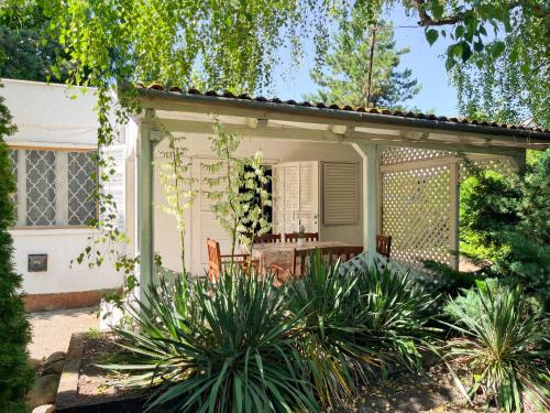 Zahrada ubytování Holiday Home Kiwi by Interhome