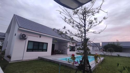 Πισίνα στο ή κοντά στο Avi Pool Villacnx