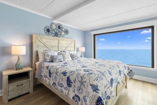 Katil atau katil-katil dalam bilik di Extraordinary Oceanfront Escape - Unit 709