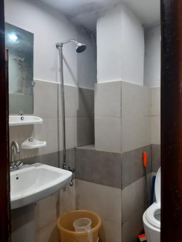 Ένα μπάνιο στο Dunleigh Apartments Murree