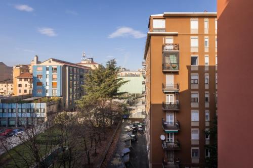 Modern 2 bedrooms Tortona via Savona - Mirable PM