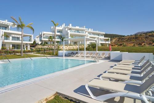 Stylish 2 bedroom apartment in Alcazaba Lagoon