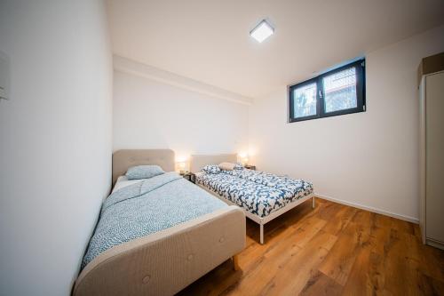Zagreb 189 - Bedroom - Parking - New - Apartment - Flexible Keybox Entry - Modern - Monthly Rent - WiFi