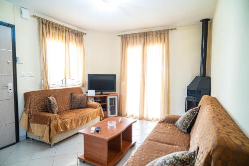 Feel Greek Hospitality #Χ021