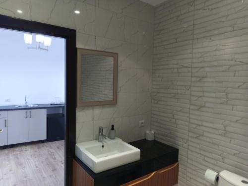 Ένα μπάνιο στο Bliss Point Apartments