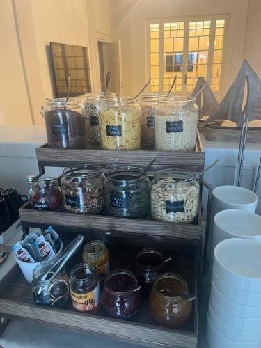 Makanan di atau berdekatan hotel