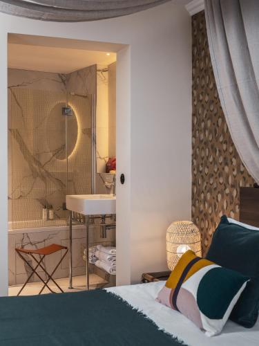 Seven Hotel Paris photo 23