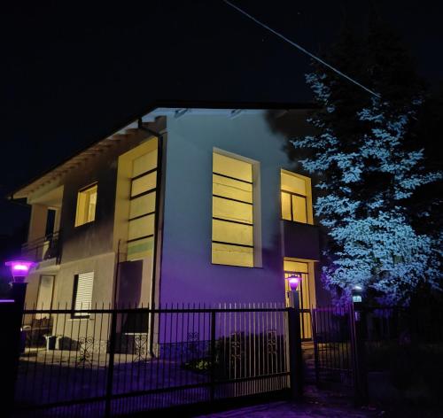 Το κτήριο όπου στεγάζεται  το διαμέρισμα