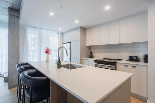 Køkken eller tekøkken på Exclusive Sanctuary Elegance Meets Comfort