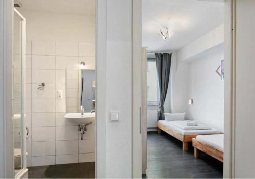 Ένα μπάνιο στο Berlin Central Premium Apartments for Groups