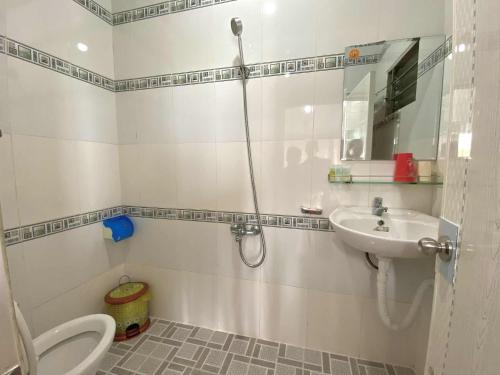 Koupelna v ubytování Nắng Xanh - Shanti Homestay Đà Lạt