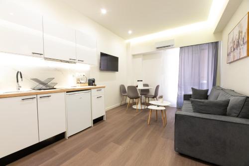 Modern Rooms Pagrati