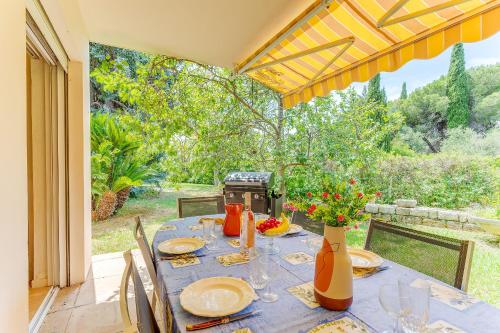 VILLA DYONIS VI4439 by Riviera Holiday Homes