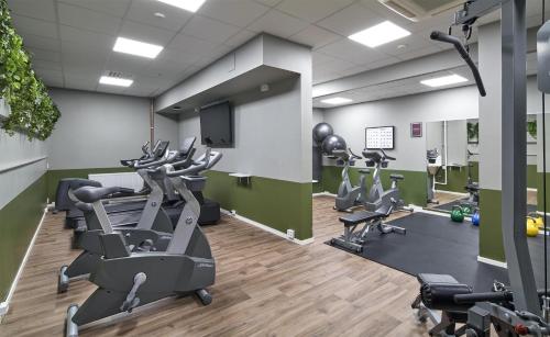 Fitness centrum a/nebo fitness zařízení v ubytování Scandic Park