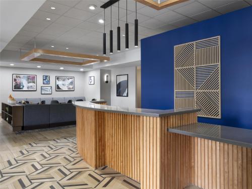 Телевизор и/или развлекательный центр в Hyatt Place Atlanta Alpharetta North Point Mall