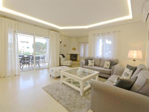 Lovely Vilamoura Villa 4 Bedrooms Villa Pinhal Short Drive To Marina
