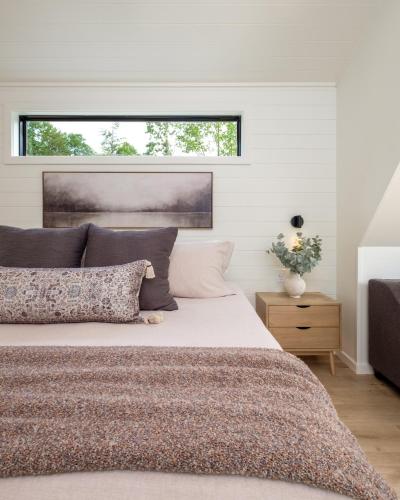 Katil atau katil-katil dalam bilik di The A-Frame- Stillpoint at Valley Bear Farms Resort