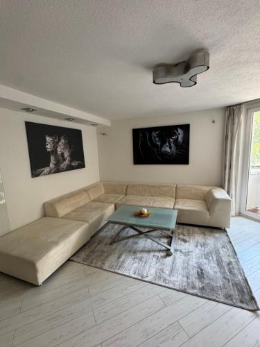 No taxi needed with parking