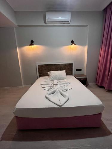 Postel nebo postele na pokoji v ubytování Best Alanya Hotel