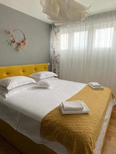 LELU Luxury with Sea Views near Centre and Bačvice Beach