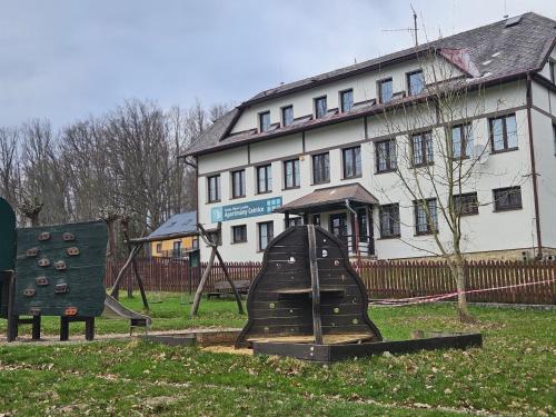 Kemp a apartmány Mezní Louka