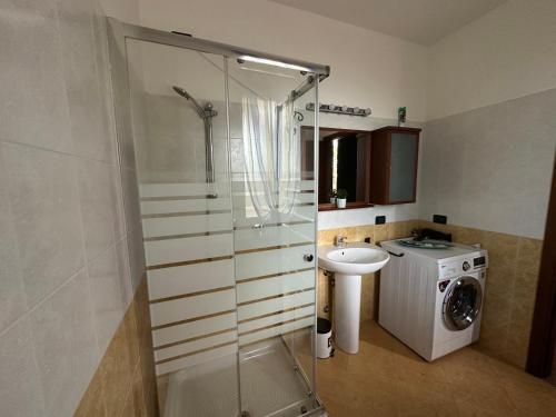 Ένα μπάνιο στο Casa Argento Manerba del Garda