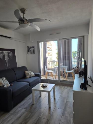 Saint Mandrier Pin Rolland Studio Climatisé 2 pers parking plage pinède, tout à pied