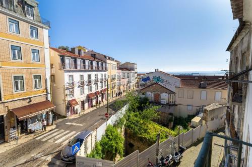 Discover Lisbons History - Stylish apartment in Alfama