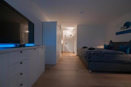 Ένα ή περισσότερα κρεβάτια σε δωμάτιο στο Modern & central with a view