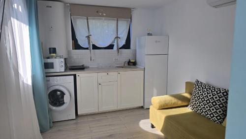 Nhà bếp/bếp nhỏ tại Tiny Village Mamaia Nord - House 4