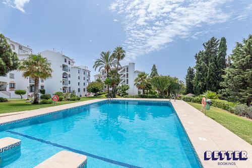 2 BR Seaviews Close to Beach By Better Bookings