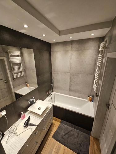 Een badkamer bij Modern flat