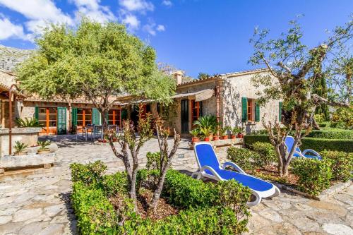 Traditional Pollensa Villa 3 Bedrooms Villa Rellafonta Mountain Views