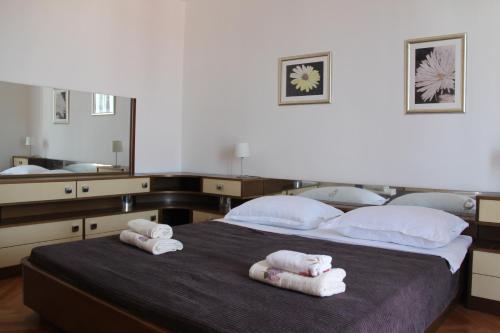 Mikulandra apartment