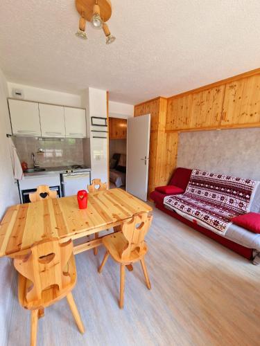Studio cosy 4 pers proche ski & village parking gratuit