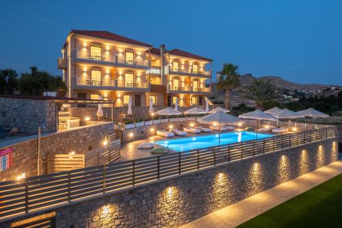 Alysos Luxurious Apartments