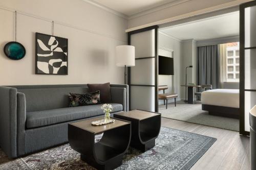 Posezení v ubytování Kimpton Hotel Monaco Seattle by IHG