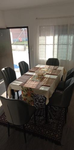 Posezení v ubytování Majestic Nest Nadi B&B