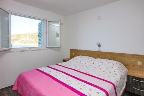 Apartments by the sea Razanj, Rogoznica - 24569
