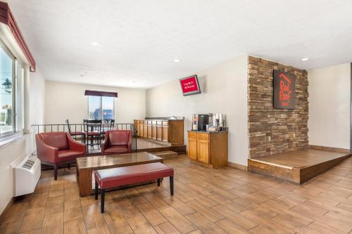 Χώρος καθιστικού στο Red Roof Inn Paducah
