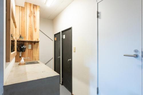 Кухня или мини-кухня в CREA BASE -Indoor Glamping Retreat-
