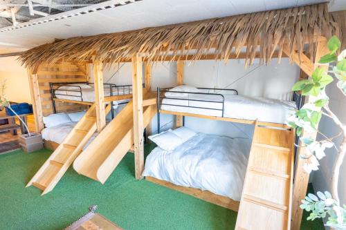 Кровать или кровати в номере CREA BASE -Indoor Glamping Retreat-