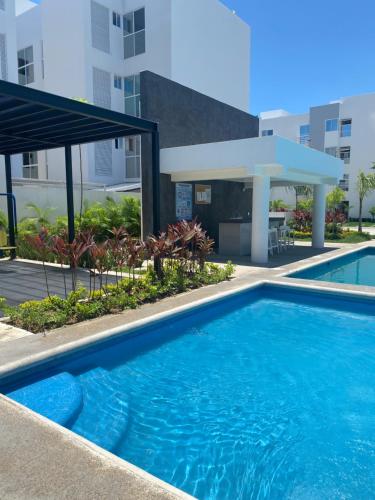 Πισίνα στο ή κοντά στο Quiet, comfortable, nice apartment