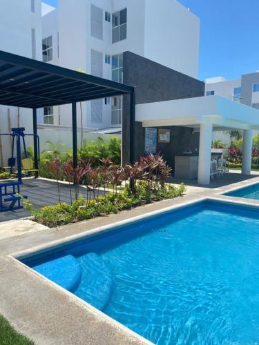 Πισίνα στο ή κοντά στο Quiet, comfortable, nice apartment