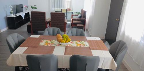 Posezení v ubytování Majestic Nest Nadi B&B