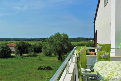Apartment Eni