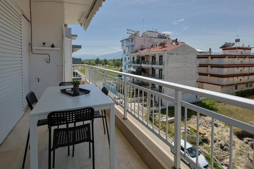 John's Luxury Apartment