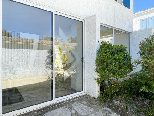 Villa Spacieuse 5 Pièces, 8 Pers, 500m Mer, Patio, Parking, La Palmyre - FR-1-705-75