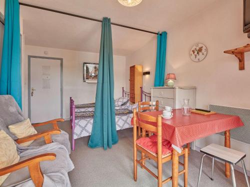 Studio lumineux pour 2, proche thermes, wifi et animaux admis - FR-1-841-38