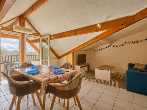 Spacieux T2bis avec Balcon - Wifi et Animaux acceptés - FR-1-841-51